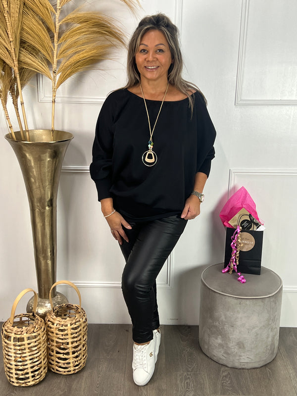 Sweater Shirley inclusief ketting zwart